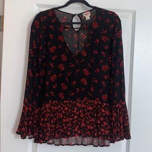 Bell Sleeved Flowy Mossimo Top